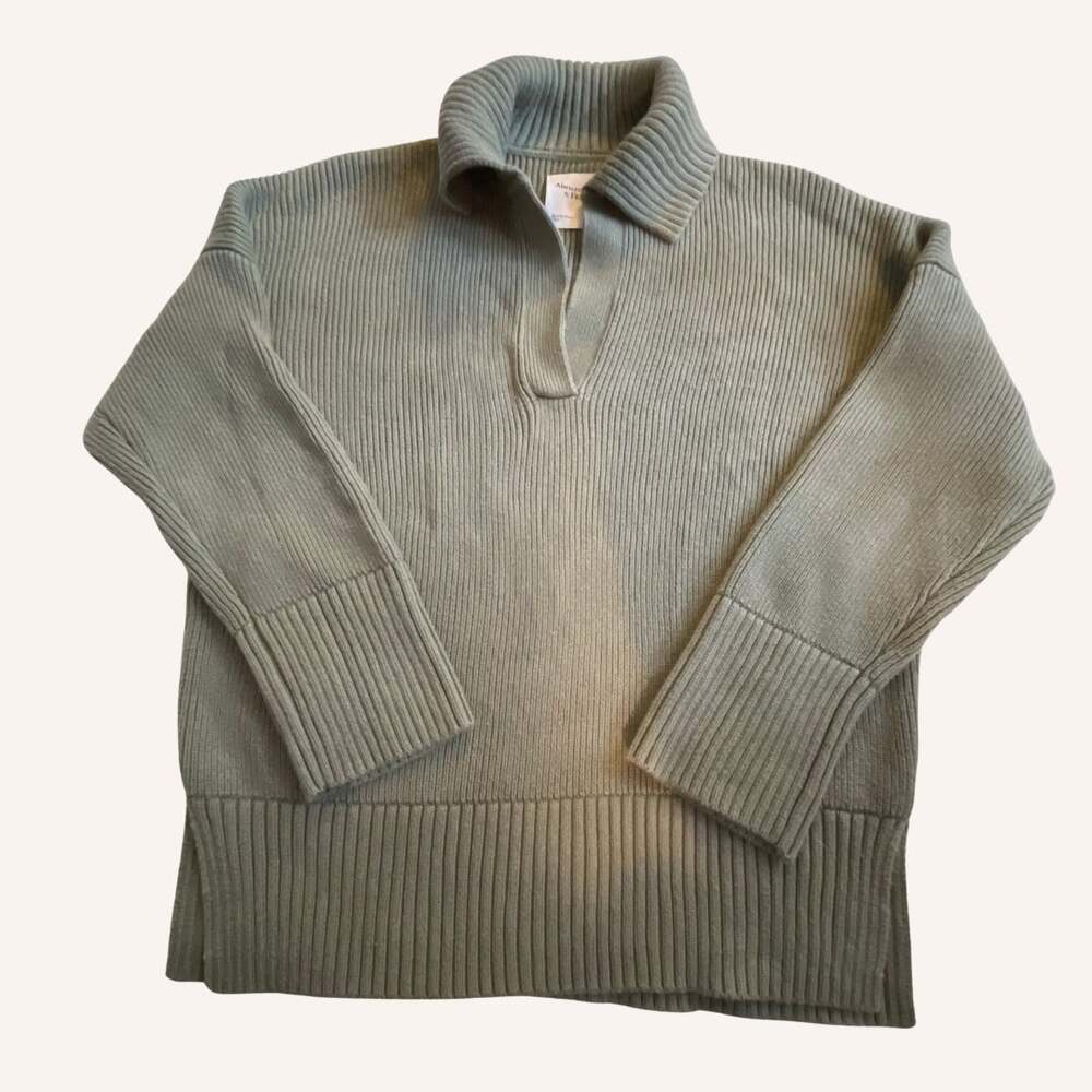 ABERCROMBIE AND FITCH sweater sage green ribbed split neck polo collar M